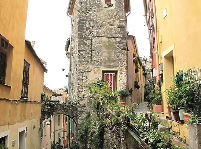 Vieuxchateau 3*